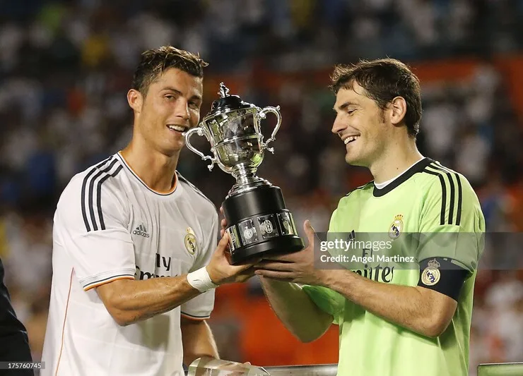 Casillas bất ngờ “cà khịa” Ronaldo Casillas bất ngờ “cà khịa” Ronaldo